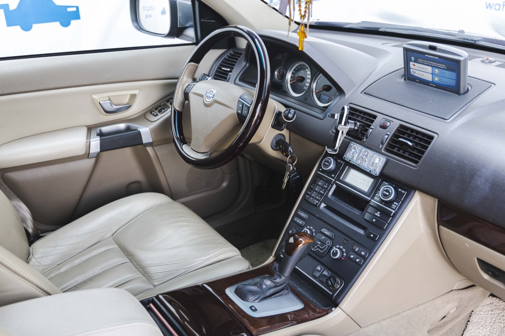 Volvo XC90 2013 фото 25