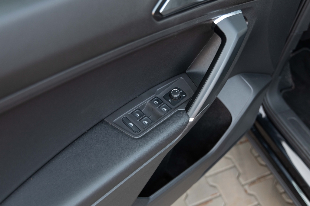 Volkswagen Tiguan SE 2017 фото 13