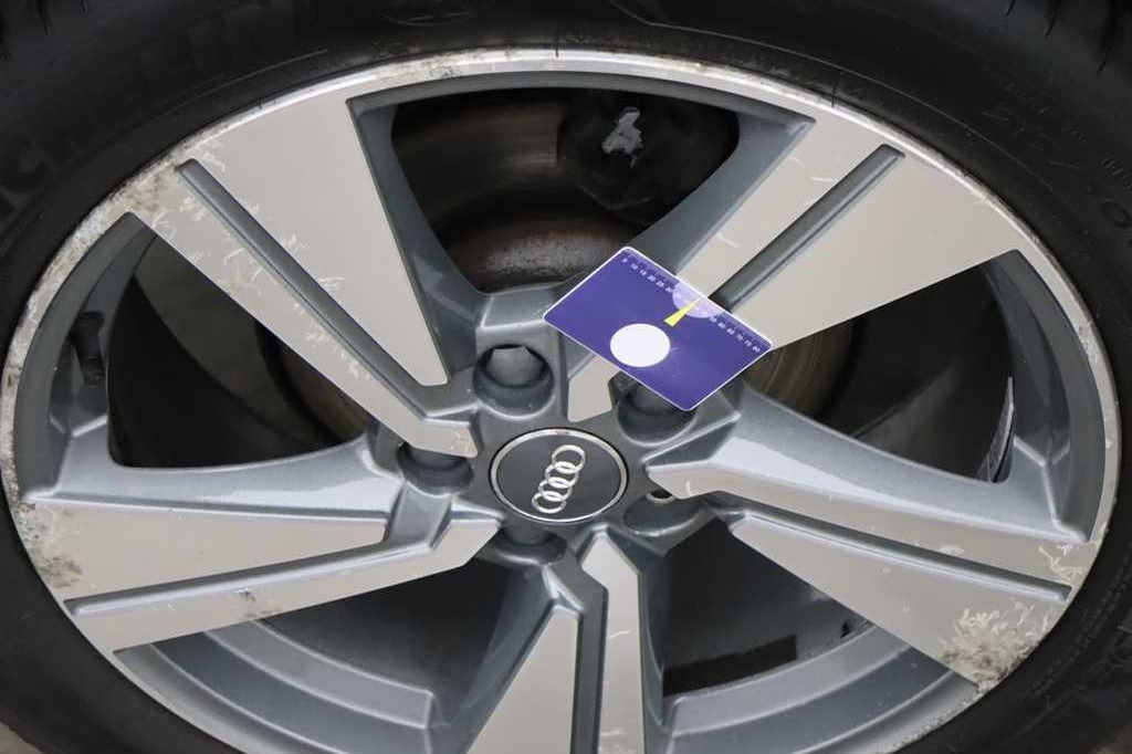 Audi Q2 2017 фото 24