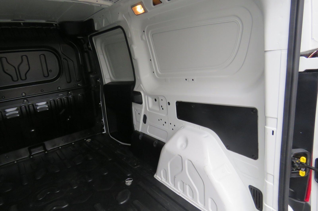 Opel Combo 2018 фото 20