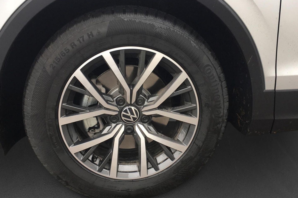 Volkswagen Tiguan 2020 фото 2