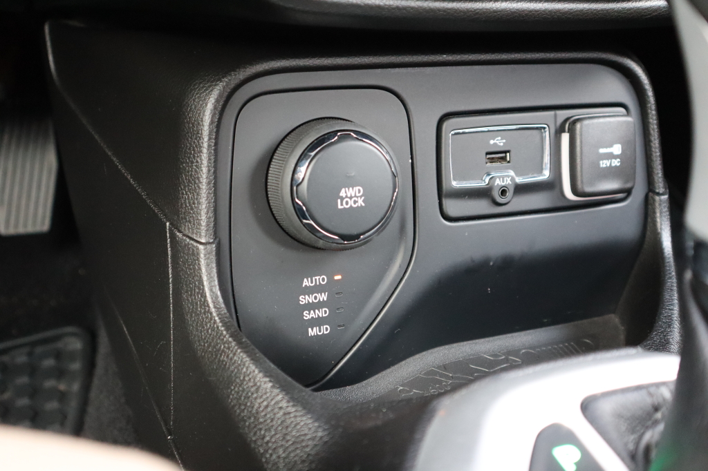 Jeep Renegade Sport 4x4 photo 13