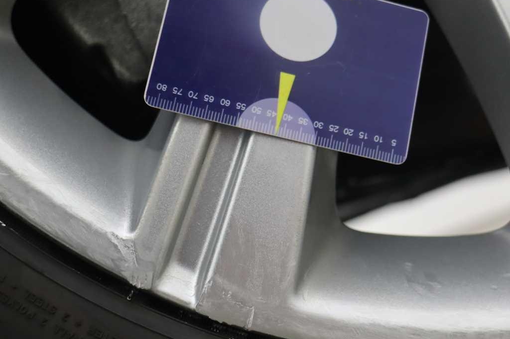 Jaguar E-Pace 2018 фото 23