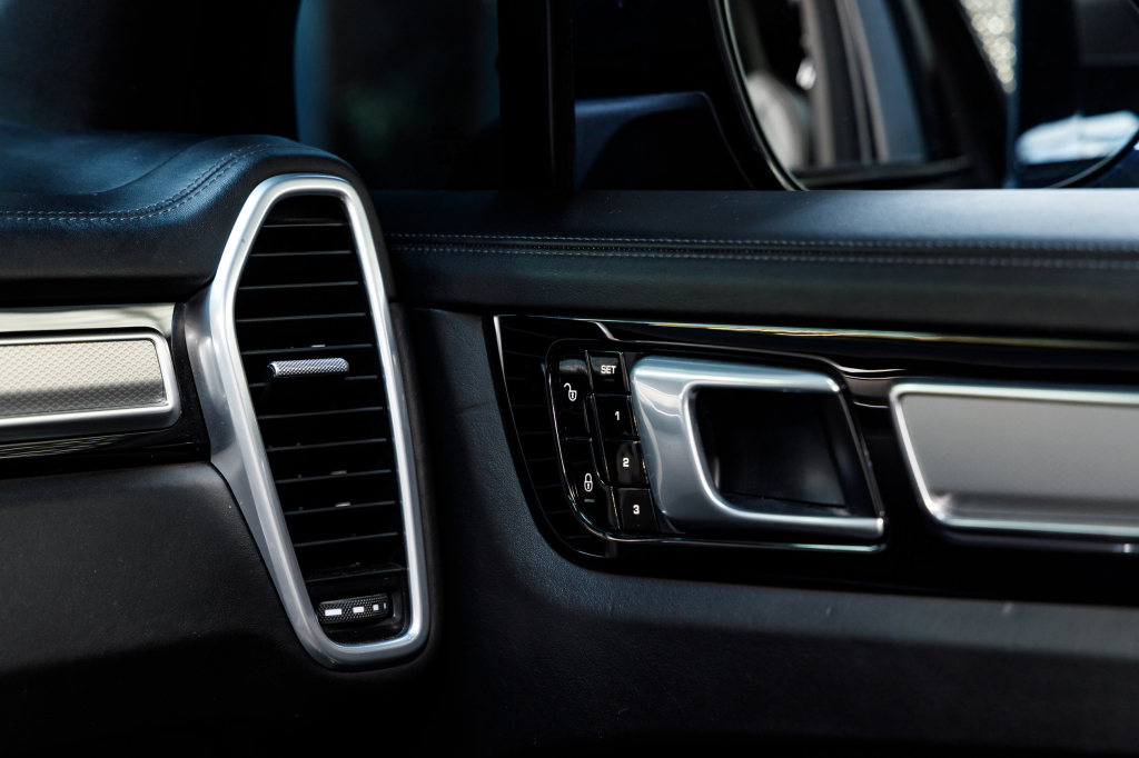 Porsche Cayenne 2018 photo 23