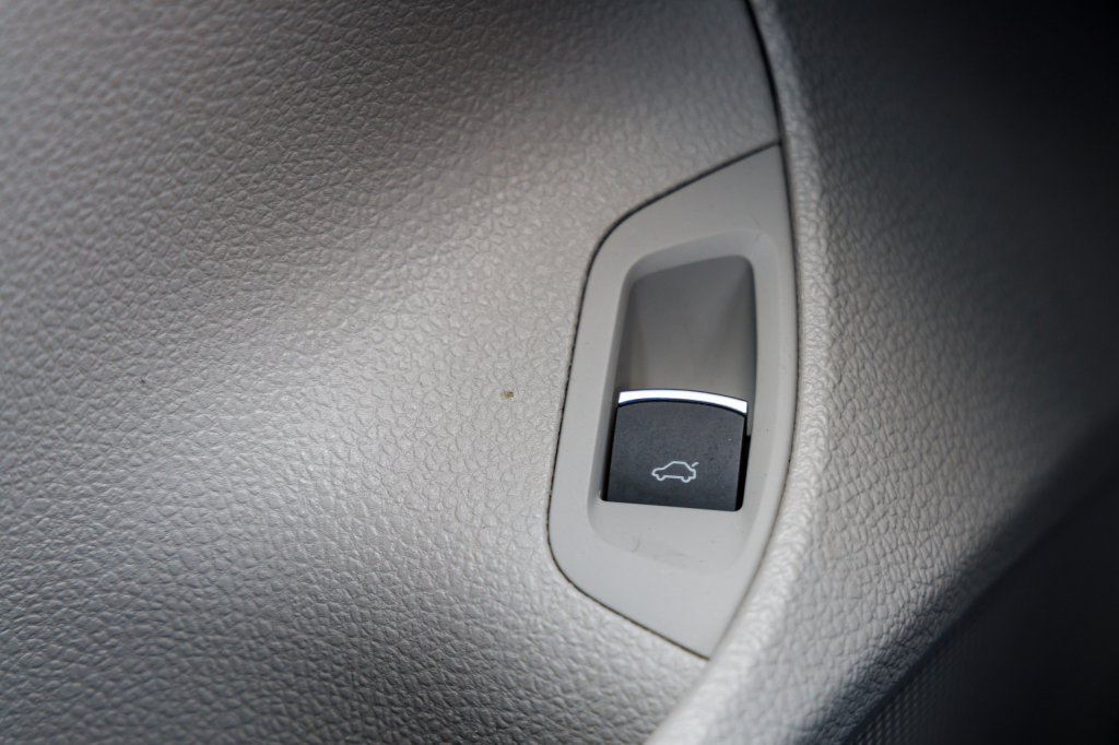 Volkswagen Passat S LED 2016 фото 28