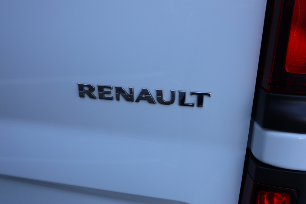 Renault Trafic 2023 фото 44