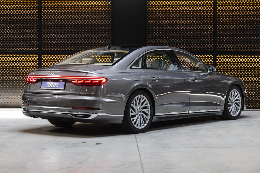 Audi A8 L 2018 фото 7