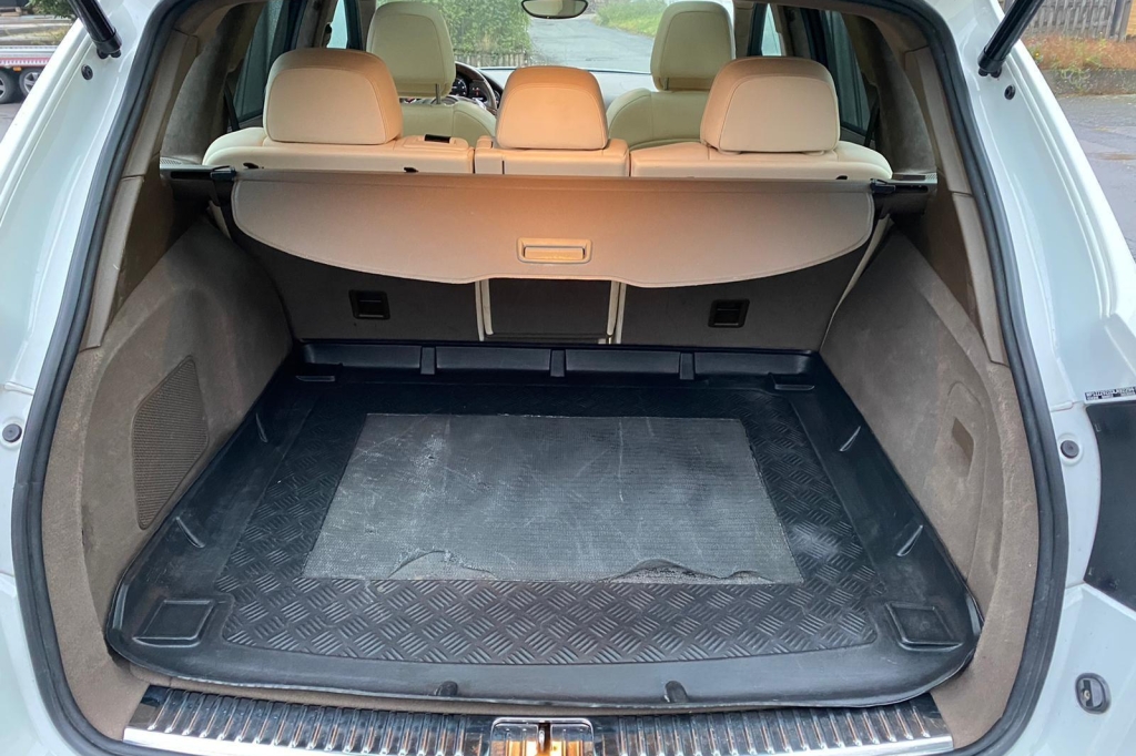 Porsche Cayenne Turbo 2016 фото 1