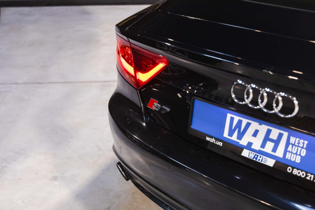 Audi A7 2012 фото 15