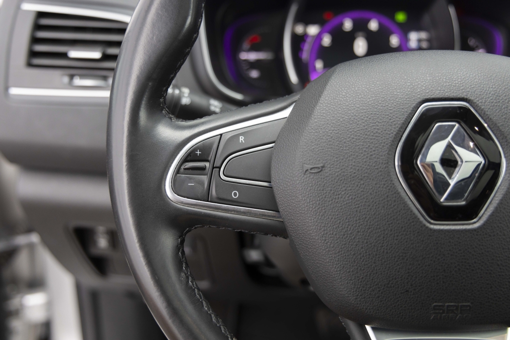 Renault Koleos 2018 фото 16