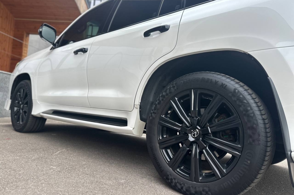 Lexus LX 450 2019 фото 5