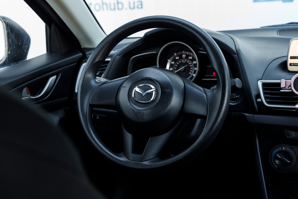 Mazda 3 SV 2014 photo 17