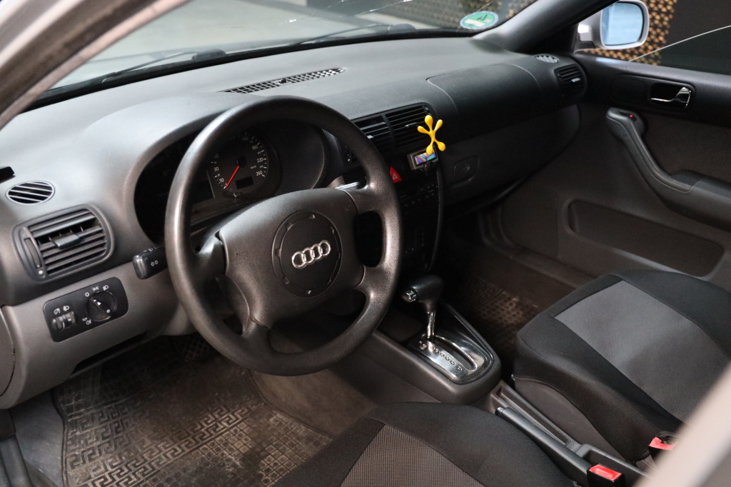 Audi A3 1999 фото 16