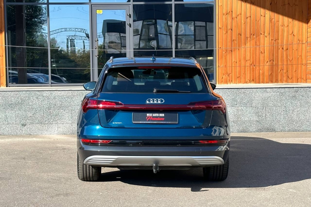 Audi e-tron 55 Quattro 2019 фото 4
