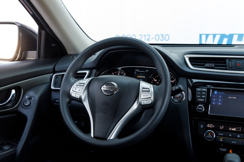 Nissan Rogue SV AWD 2014 photo 17