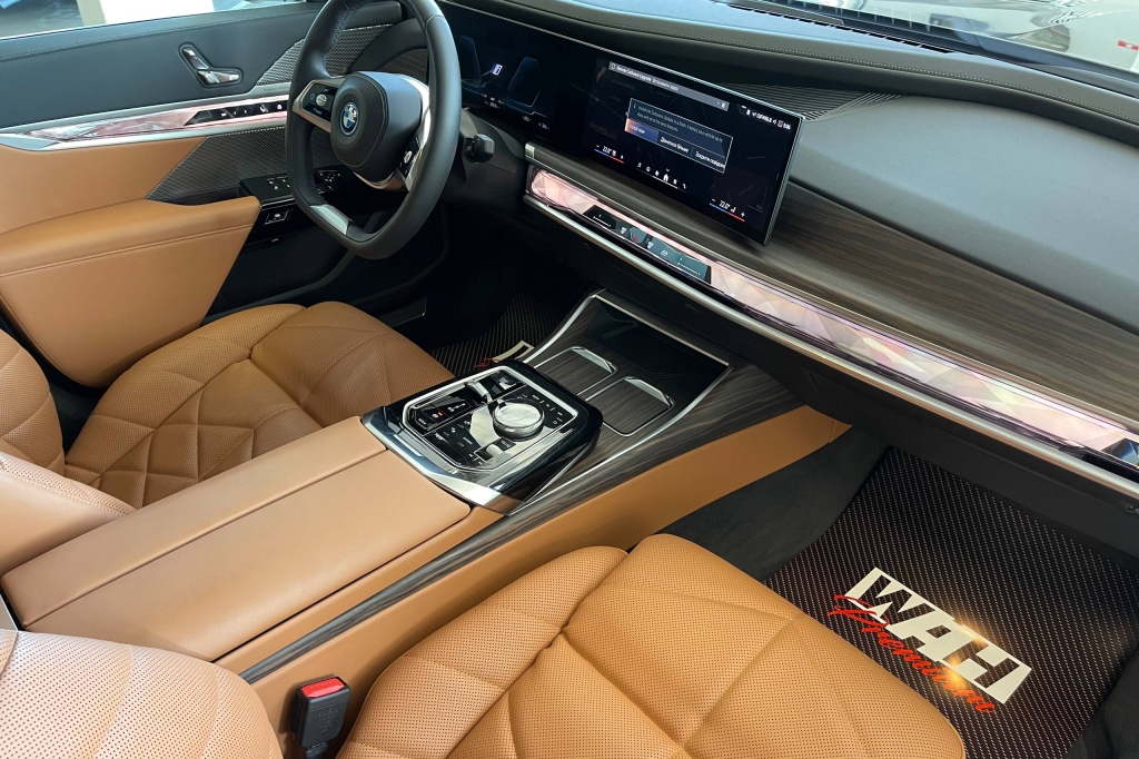 BMW i7 xDrive60 2023 фото 9