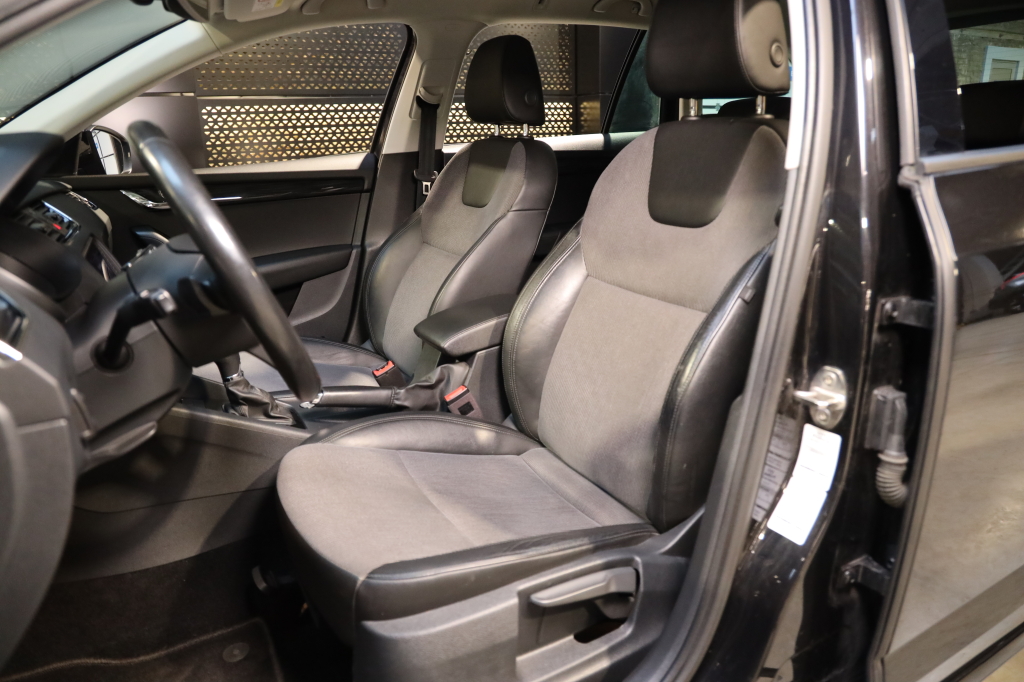 Skoda Octavia 2019 фото 26