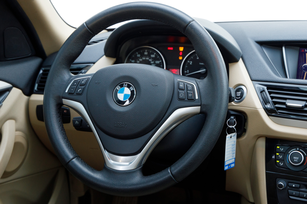 BMW X1 28I 2013 фото 9