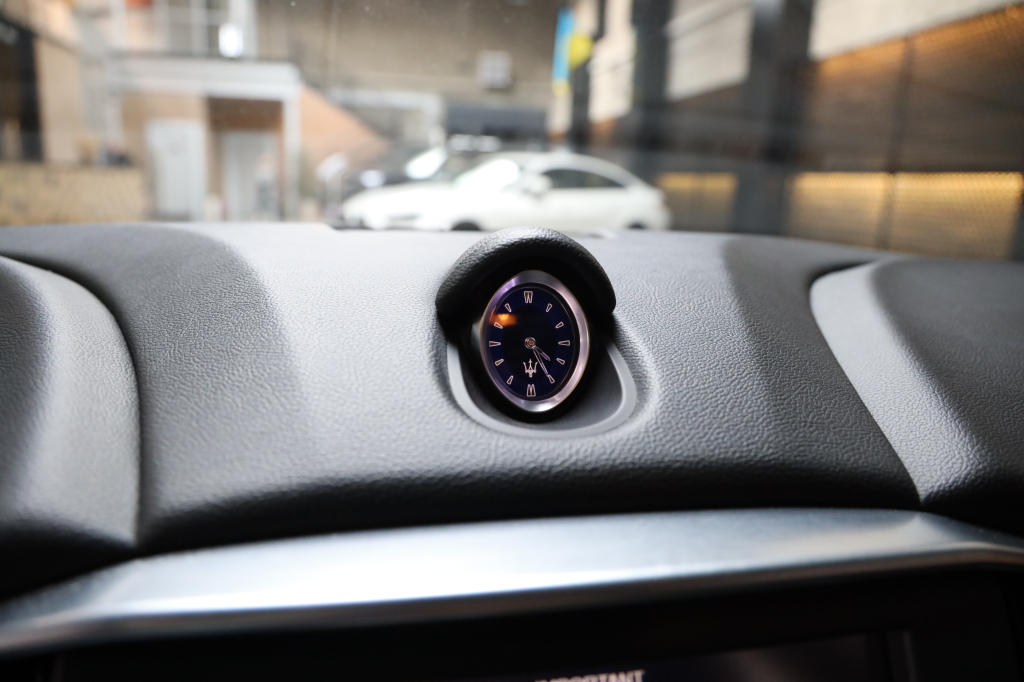 Maserati Ghibli 2013 фото 39