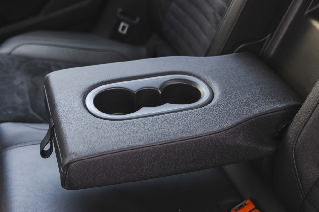 Volkswagen Passat R-Line 4Motion 2018 фото 32