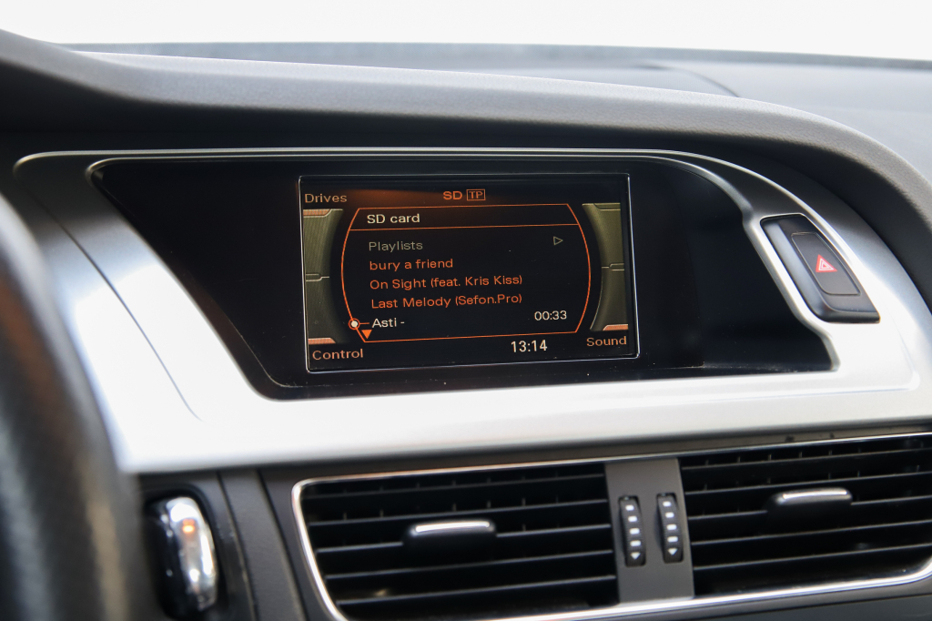 Audi A4 2008 фото 18