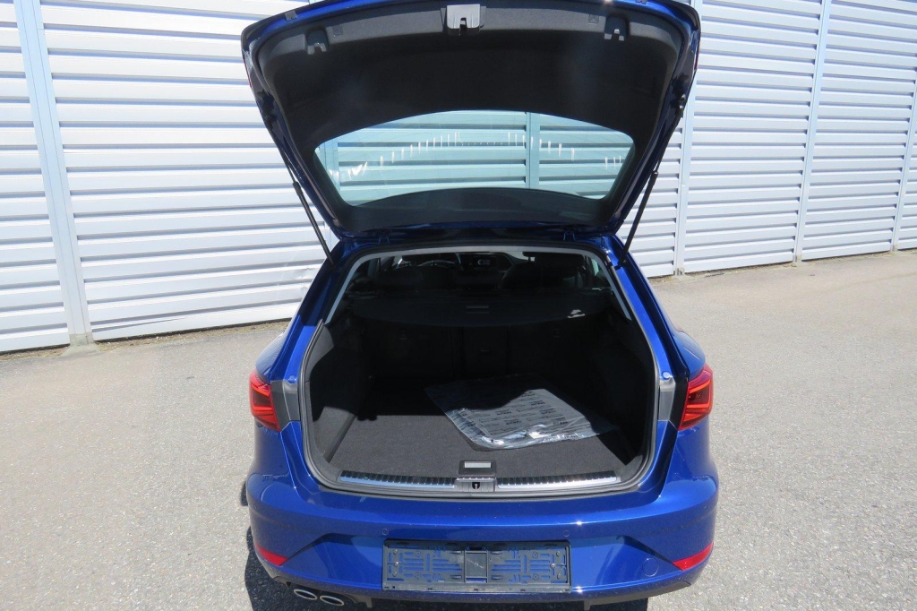 SEAT Leon ST 2020 фото 11