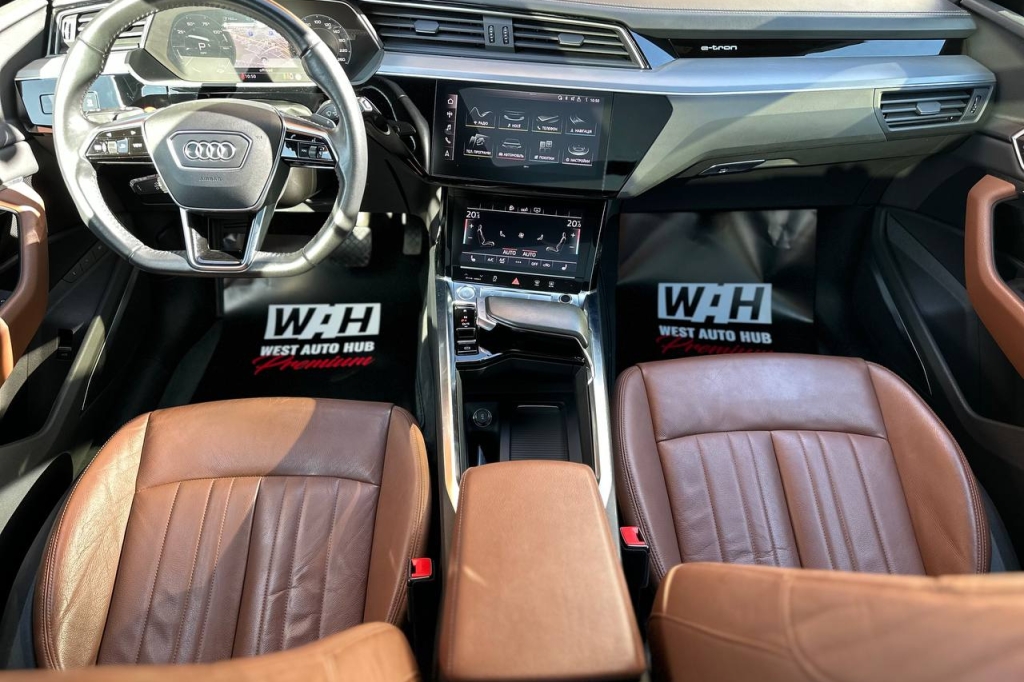 Audi e-tron 55 Quattro 2019 фото 18