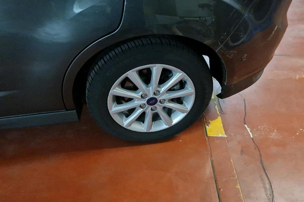 Ford Grand C-MAX 2017 photo 32