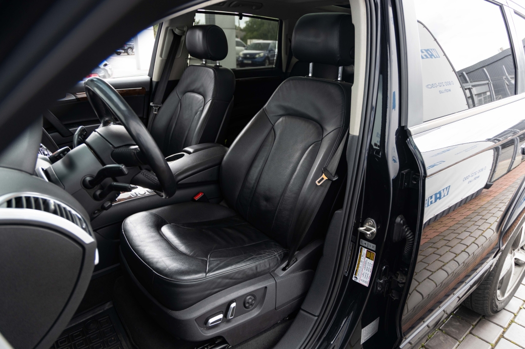 Audi Q7 2015 фото 16