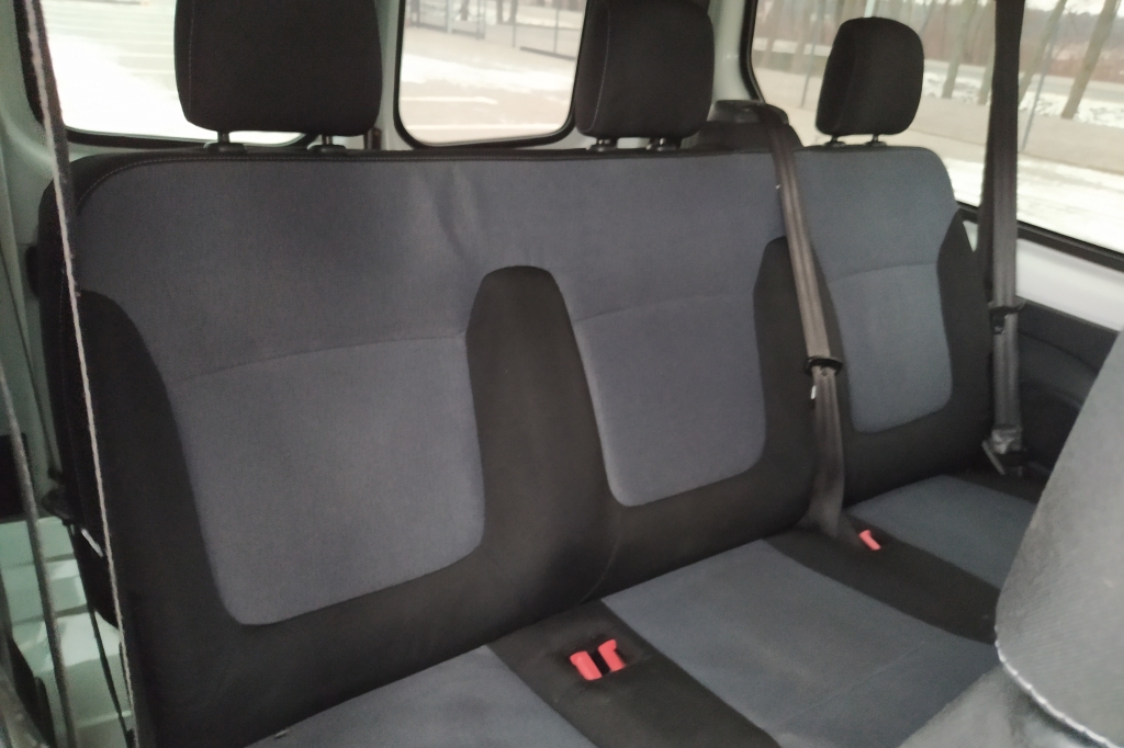 Opel Vivaro photo 20