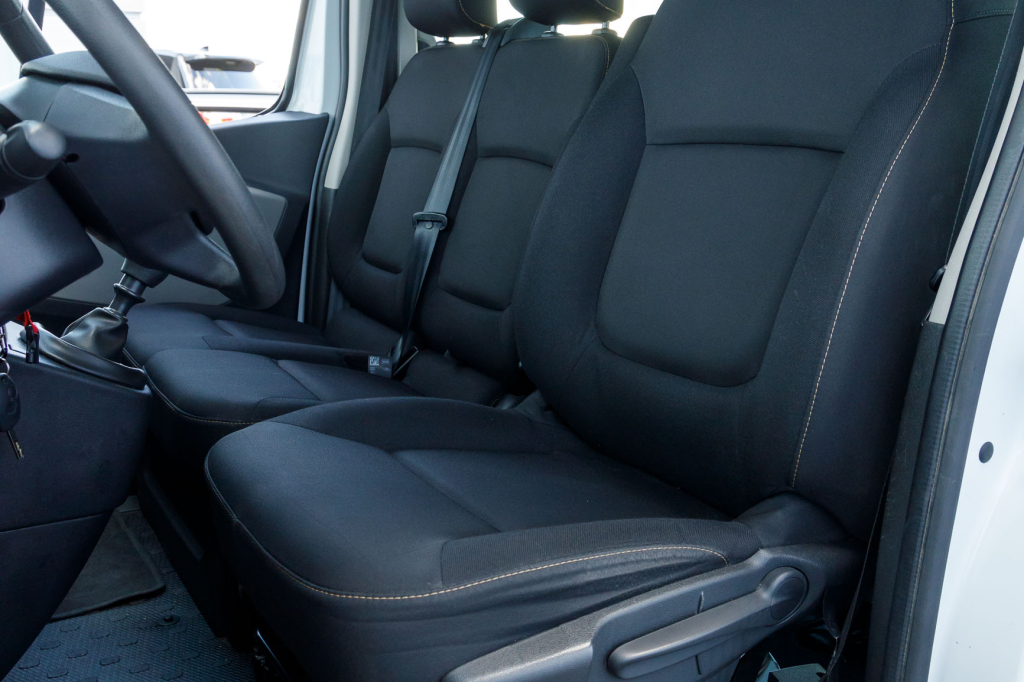 Renault Trafic пасс. 2015 photo 15