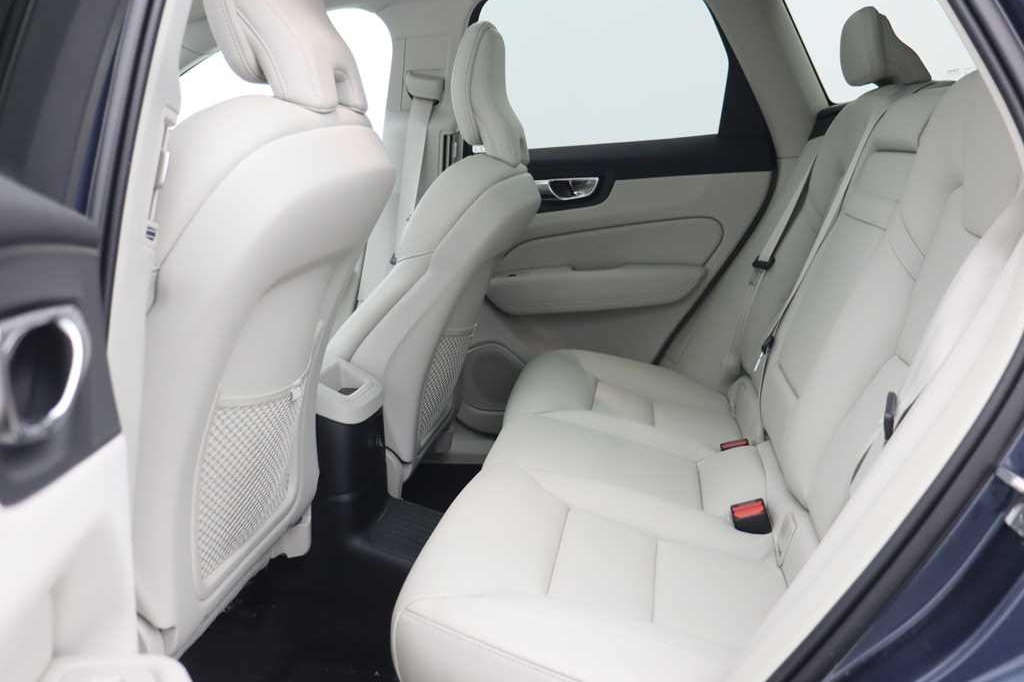 Volvo XC60 2020 photo 5