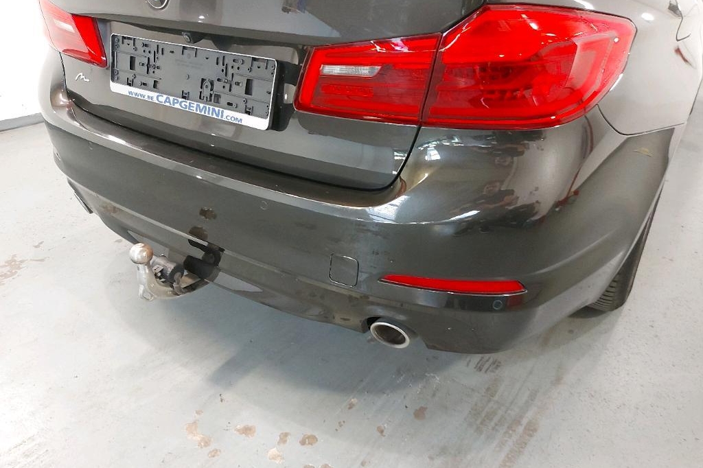 BMW 5 Series 2018 photo 21