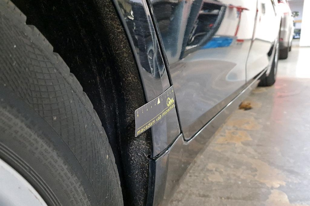 BMW 5 Series 2017 photo 9