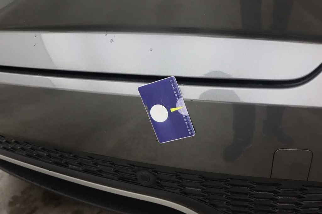 Jaguar E-Pace 2018 фото 18