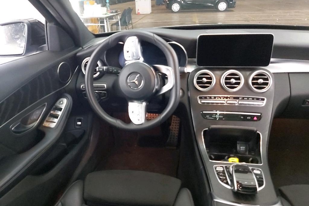 Mercedes-AMG C-Klasse 2019 фото 3