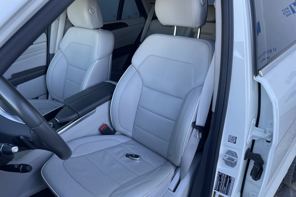 Mercedes-Benz M-Class 350 2013 photo 15