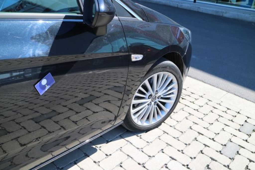 Opel Astra 2016 фото 10