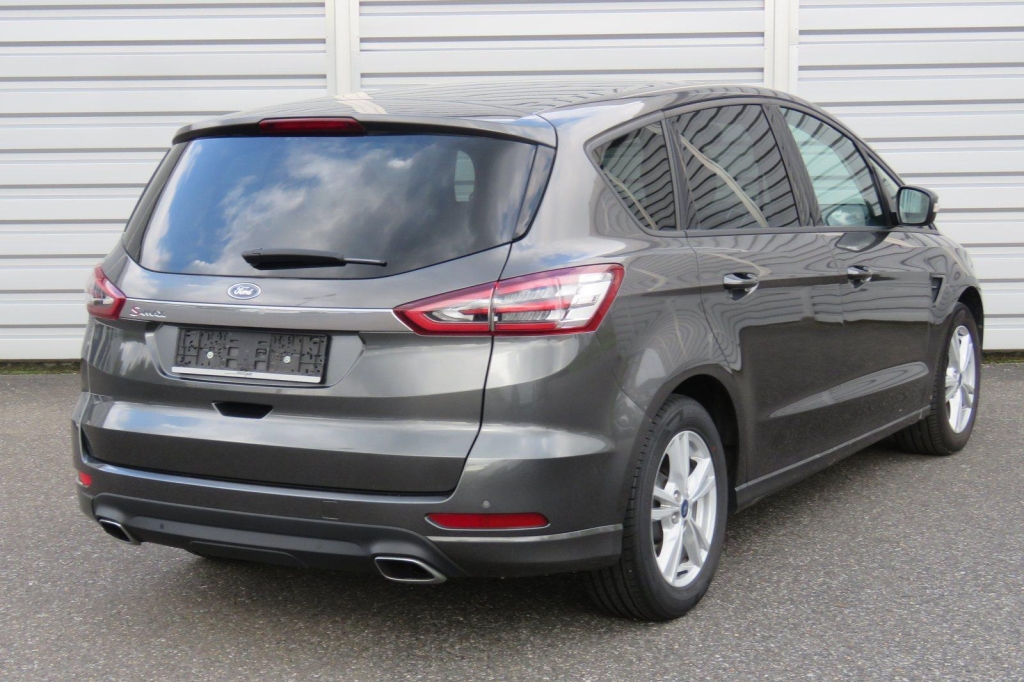 Ford S-Max 2017 фото 1