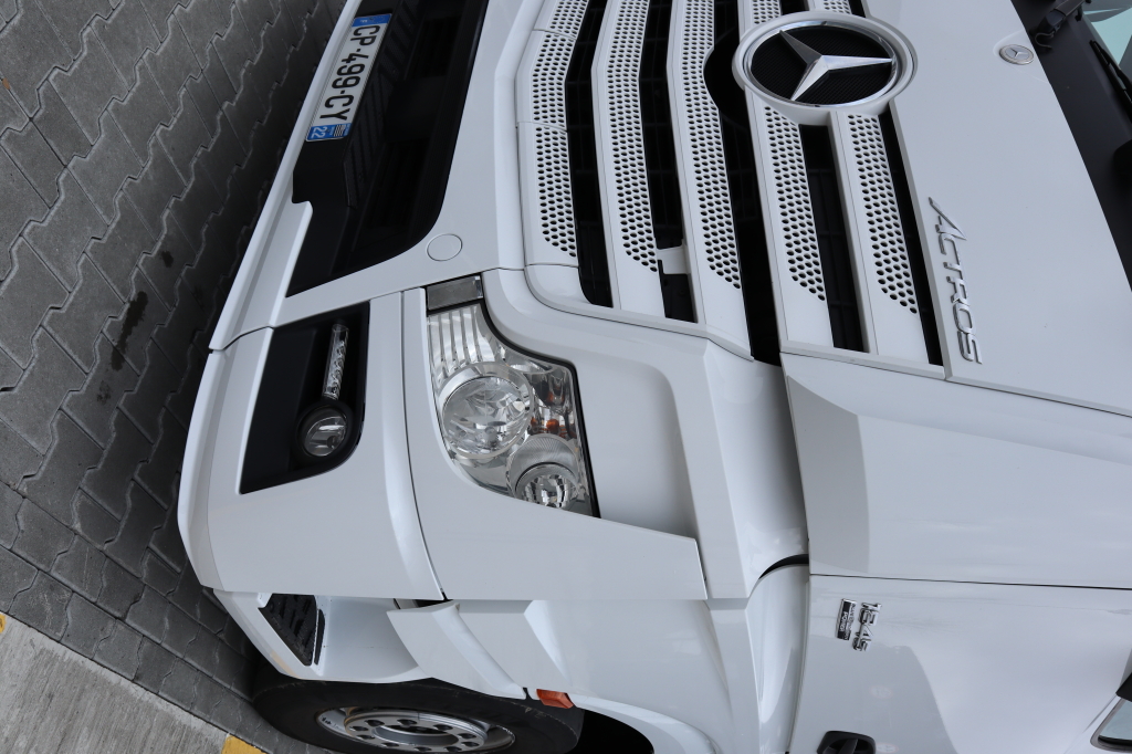 Mercedes-Benz Actros 1845 2012 photo 6