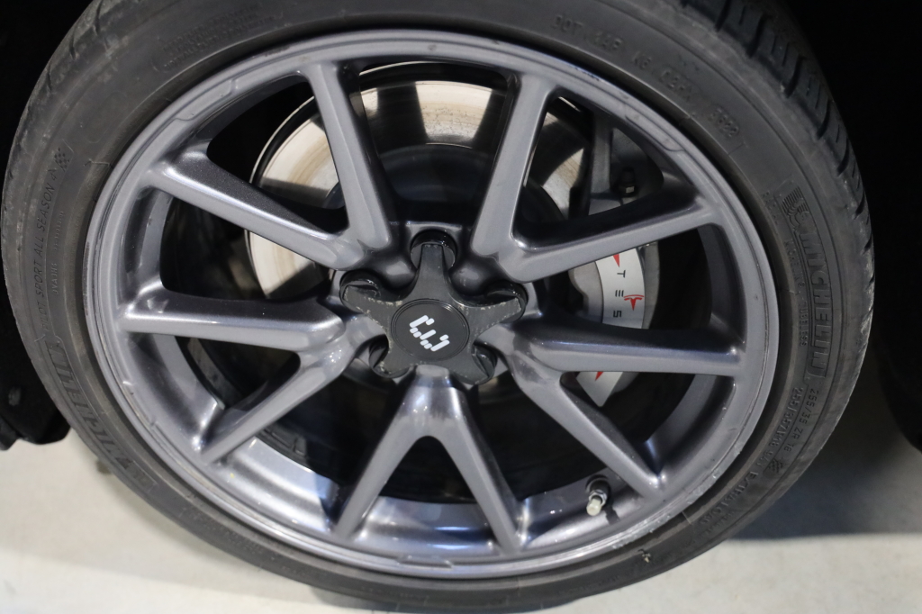 Tesla Model 3 2019 фото 9