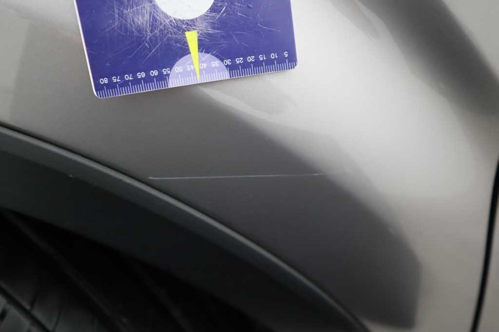 Toyota C-HR 2017 фото 30