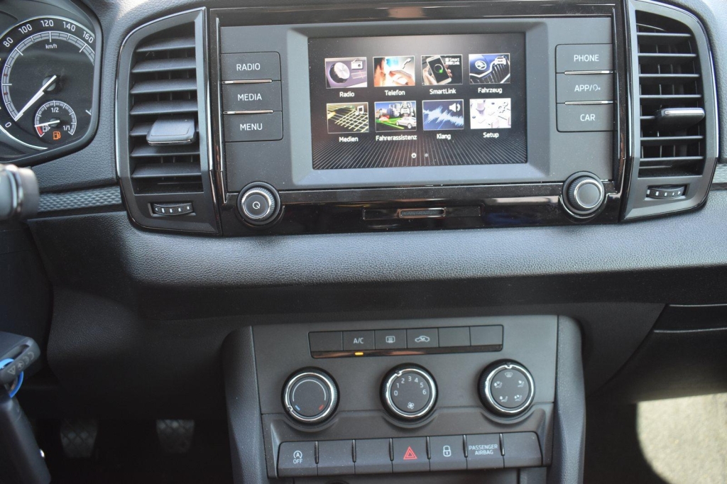 Skoda Karoq 2020 photo 1