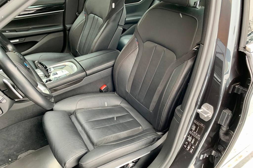 BMW 730 xDrive 2016 фото 17