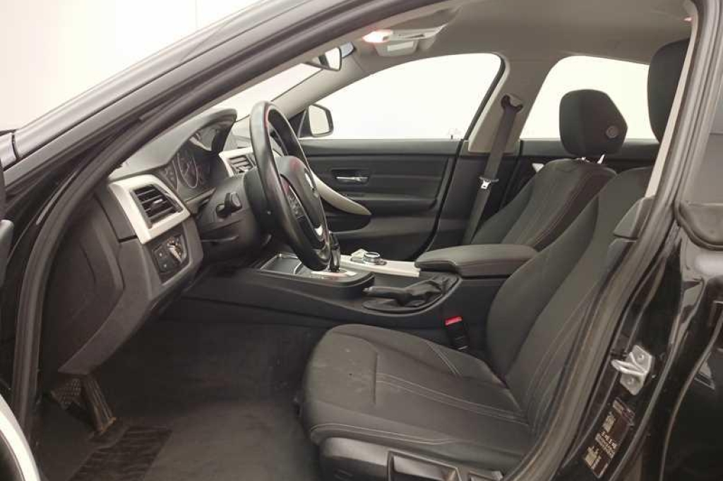 BMW 4er Gran Coupe 2018 photo 2