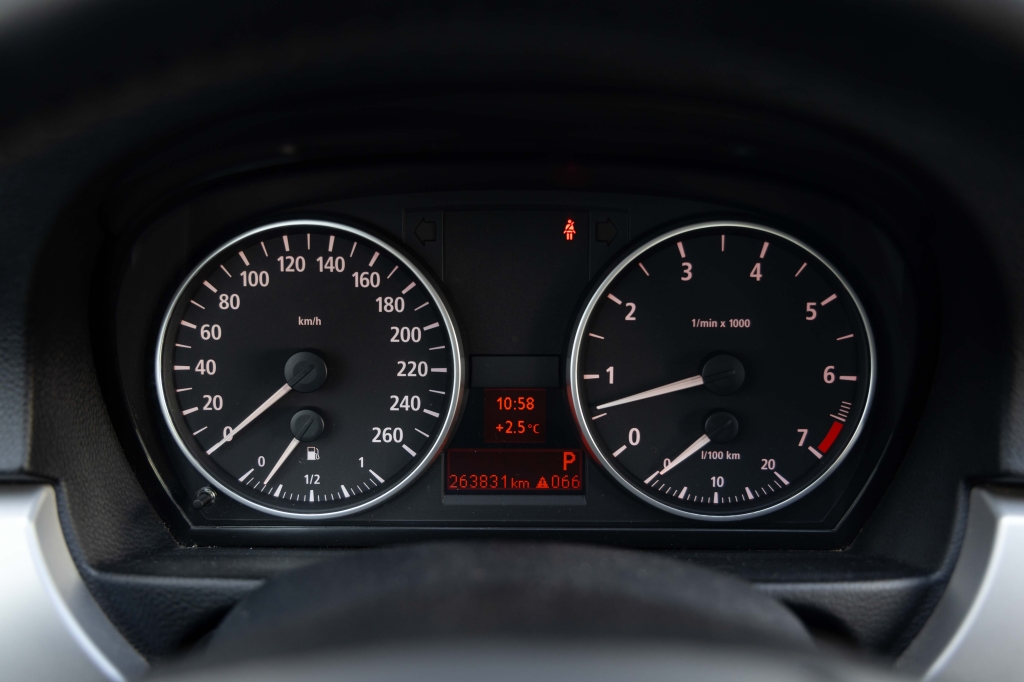 BMW 3 Series 2005 photo 15