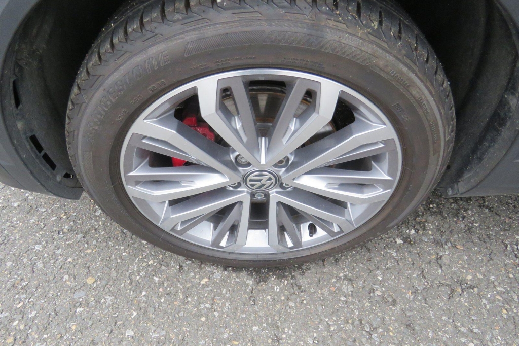 Volkswagen T-Roc 2020 фото 3