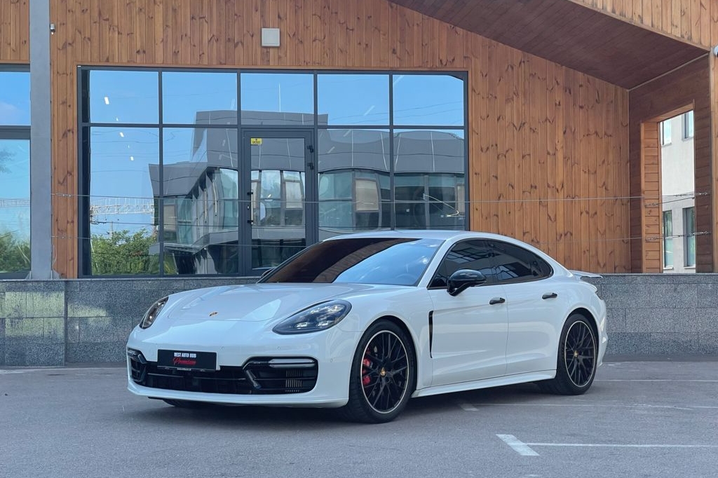 Porsche Panamera TURBO 2016 фото 20