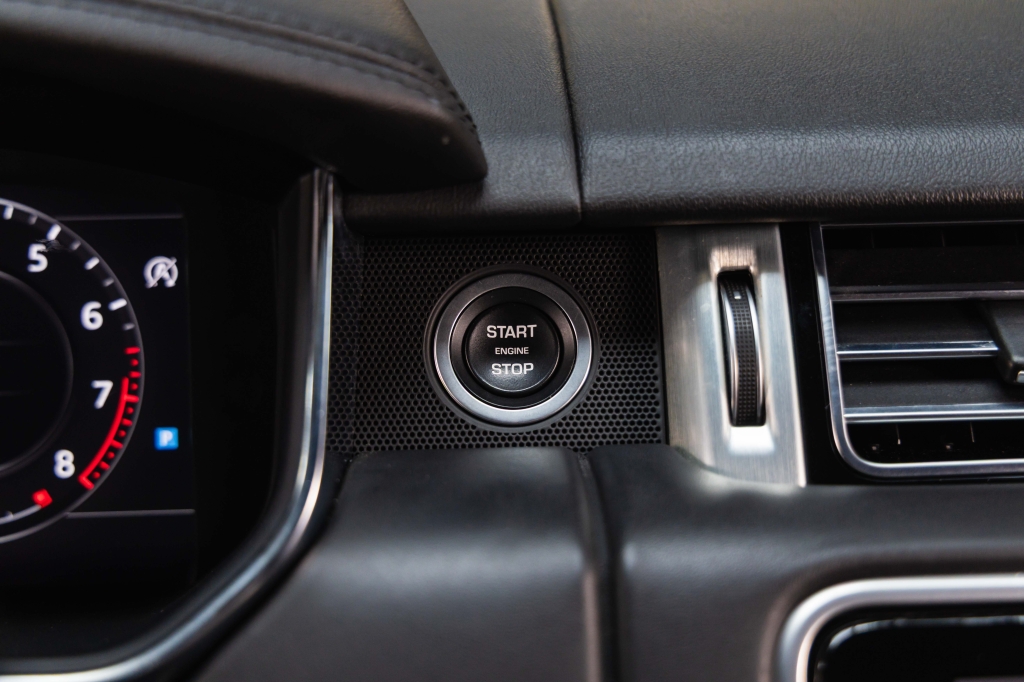 Land Rover Range Rover 2018 фото 25