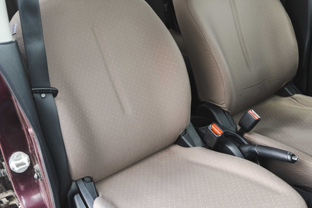 Citroen C-Zero 2011 фото 22